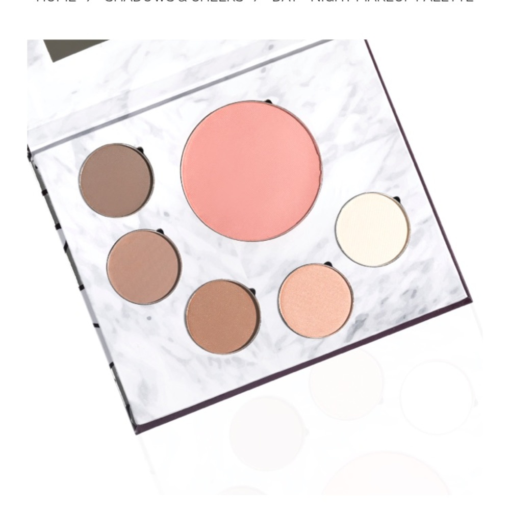 FitGlow-Day Makeup Palette